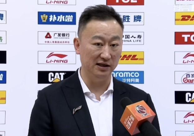 乐鱼体育官方网站-刘维伟：新外援克劳福德还要适应球队，今晚罚球确实有失水准